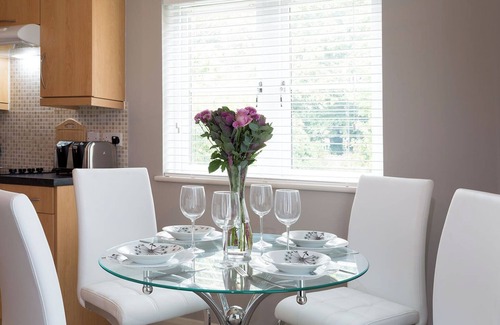 Headington Apartment | Beech Ldge 8 | 2 Bed 1st Floor Apt.