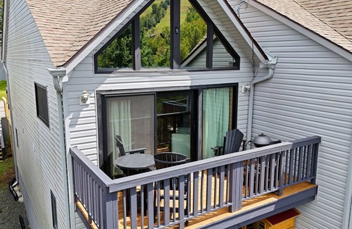 Beech Mountain Condo | Beech Mtn Zen Family Friendly Sauna Sleeps 11