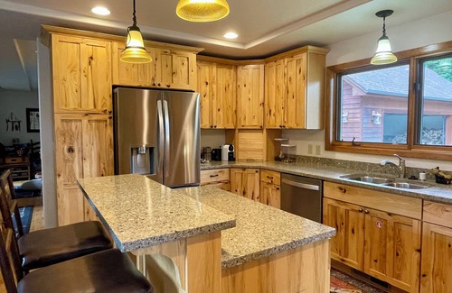 Big Sky House | Beehive Lodge - ski in ski out access to Big Sky Resort