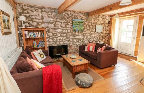 Cosheston House | Beekeeper's Cottage