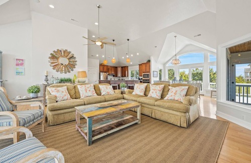 Corolla House | Bees Knees 7 bedroom at Currituck Club