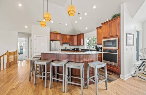Corolla House | Bees Knees 7 bedroom at Currituck Club