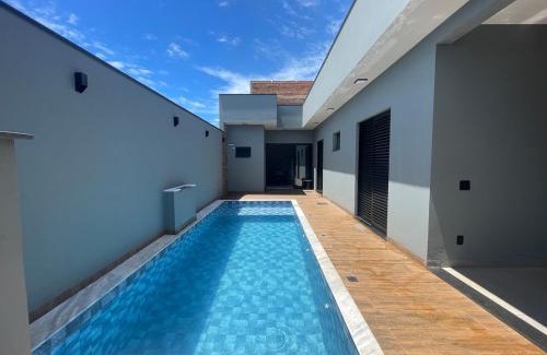Pirassununga House | Belíssima Casa de Piscina