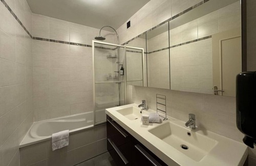 Clermont-Ferrand Apartment | Bel Appartement 8 Couchages Tout Équipé