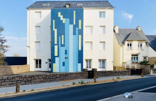 Tregastel Apartment | Bel appartement avec WIFI à 200m plage, au centre de TREGASTEL - Réf 702