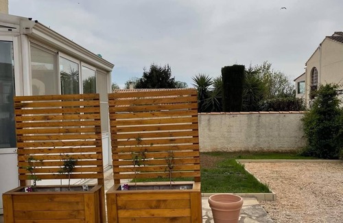 Raphele-les-Arles Apartment | Bel Appartement Tout Confort au Calme