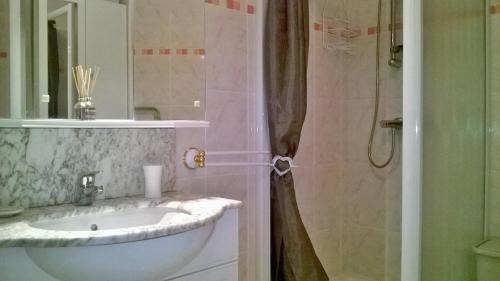 Amelie-les-Bains-Palalda Apartment | Bel F2 terrasse SUD à 5 min thermes