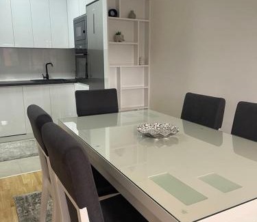 Kumanovo Apartment | Bela