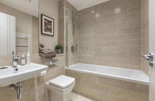 Belfast City Centre Apartment | Belfast City Centre, Sleeps 6