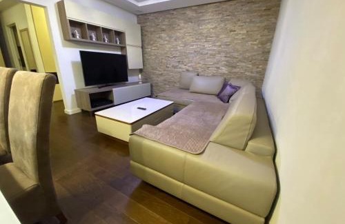 Vozdovac Apartment | Belgrade Apartment PetraLUX