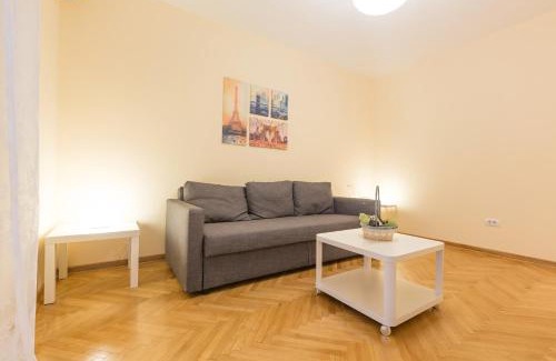 Vracar Apartment | Belgrade Center Apartment IV