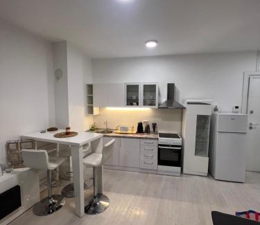 Zvezdara Apartment | Belgrade Center Apartment Lux IV