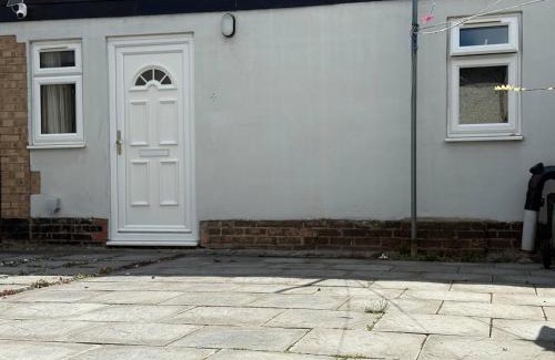 Heath Apartment | Bell House