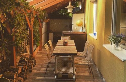 Balatonszarszo House | Bella Garden