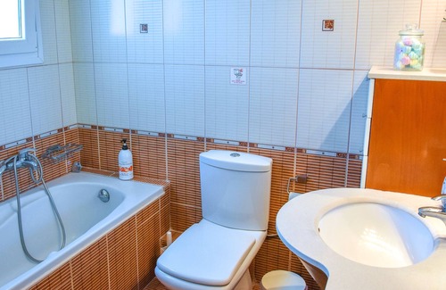 Corfu Town Apartment | Bella's Home - 4 bedrooms near Corfu town (Licensed 0829Κ92000501701)