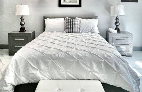 Nassau Hotel | Bella Signature Suites