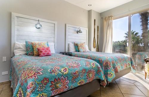 Sandy Beach House | Bella Sirena