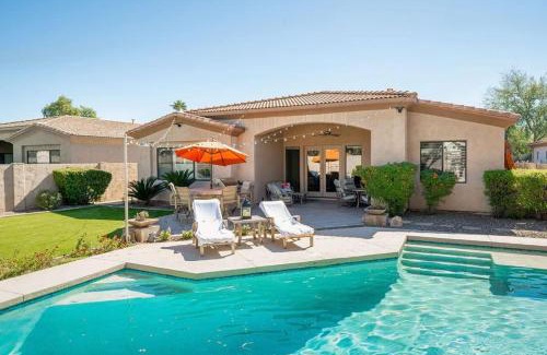 Camelback East House | Bella Sonora Home - Chic Camelback Corridor Villa Pool