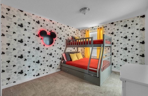 Bellavida Resort | BELLA VIDA RESORT 351LF-6BEDROOMS-6.5BATH-16PEOPLE-AMAZING GAME ROOM-CLOSE TO DISNEY