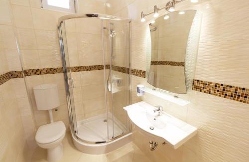 Siofok Aranypart Apartment | Bella Villa