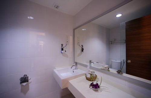 Kuala Teriang Hotel | Bella Vista Express Hotel Langkawi