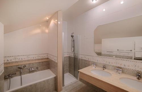 Barco Hotel | Bellavista Relax Hotel