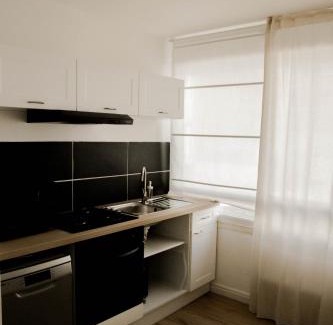 Herouville-Saint-Clair Apartment | Belle appartement lumineux -Tram au pied de l'immeuble -