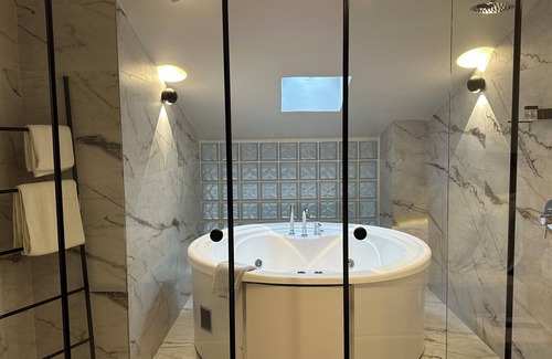 Monastiraki Hotel | Belle Athenes - Luxury Rooms at Monastiraki Railway Station
