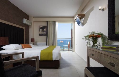 Karvelas Hotel | Belle Helene Hotel