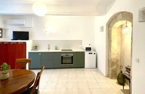 Serignan House | Belle maison Centre Sérignan chez Pauline & Mahdi