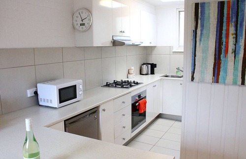 Ocean Grove House | Belle Retreat by the River & Ocean (Pet Friendly)