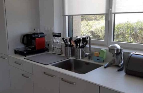 Loctudy Villa | Belle Villa Neuve Contemporaine, Directement sur mer Face à la Plage D'ezer