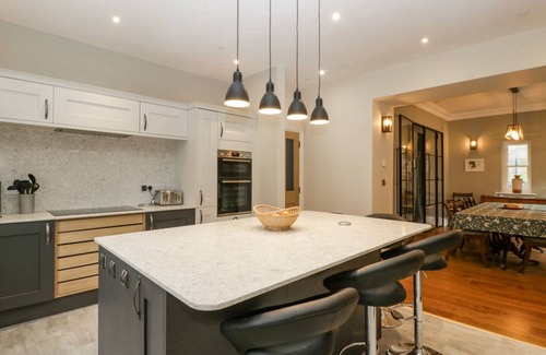 Hay on Wye House | BELLE VUE, family friendly, luxury holiday cottage in Hay-On-Wye