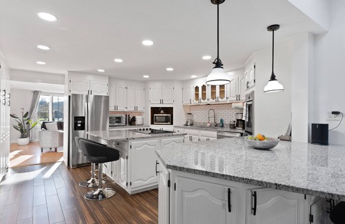 Margaretville House | Belleayre Grandhouse 6 bedrooms sleep 15 w/hot tub, sauna, game lounge.