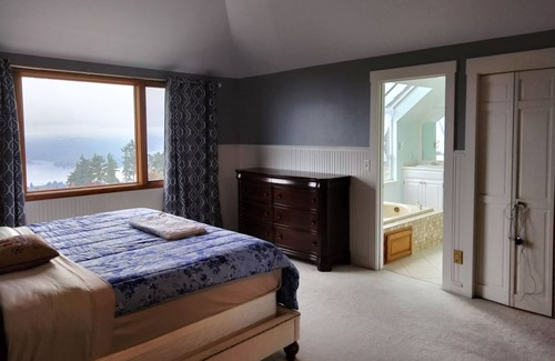 Cougar Mountain House | Bellevue Lakemont area SFH House with Nice Views - Low Price, Very Affordable!