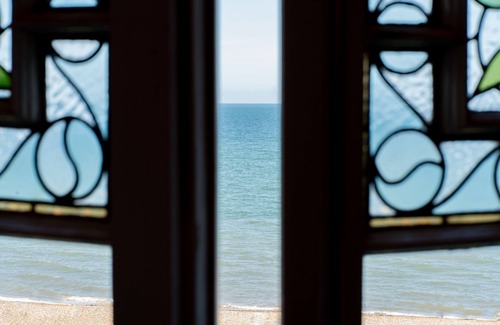 Herne Bay Apartment | Bellevue - Panoramic Sea Views, Beachfront Luxury