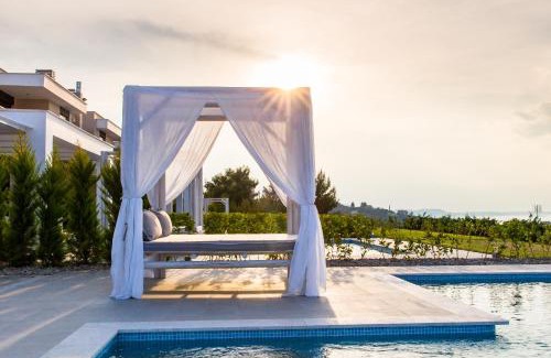 Haniotis Villa | Bellevue Villas with private pool