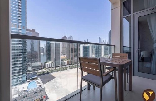 Downtown Dubai Apartment | Bellevue Walk to Burj & Dubai Mall
