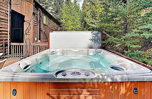 Intermountain House | Bellflower Trout House