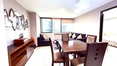 Puerto Santa Ana Apartment | Bellini 3 suite de lujo, piso 5, piscina, gym, wiffi, 1 parqueadero