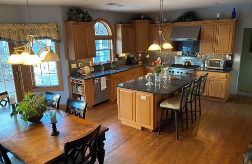 Brookhaven House | Bellport Brookhaven Hamlet, near Hamptons, Fire Island NY
