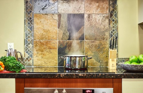 Canmore Hotel | Bellstar Suites at Solara Resort