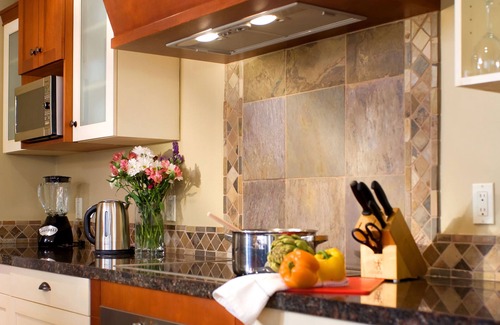 Canmore Hotel | Bellstar Suites at Solara Resort
