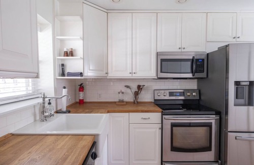 Saratoga Springs House | Belmont downtown rental. 2-bedroom home in Saratoga Springs, WiFi, AC, Parking.