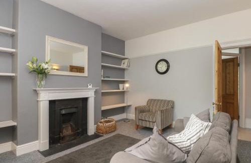Buxton Apartment | Belvedere