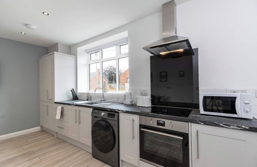 Darlington House | Belvedere Lodge by Our Home Short Stays