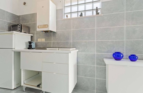 Campobasso Apartment | Belvilla by OYO Becampobasso apt blue