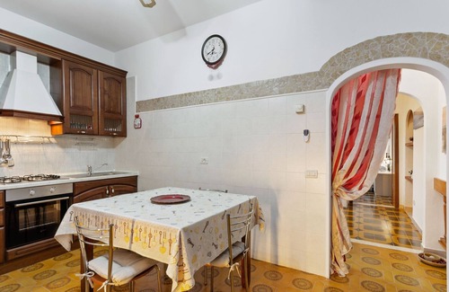 Saludecio Apartment | Belvilla by OYO Pleasant Apartment with Courtyard