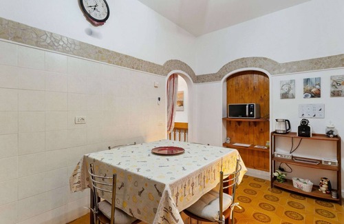Saludecio Apartment | Belvilla by OYO Pleasant Apartment with Courtyard