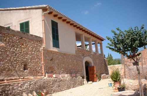 Consell House | Belvilla by OYO Villa 13